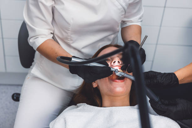 Best Emergency Wisdom Tooth Extraction in Oostburg, WI